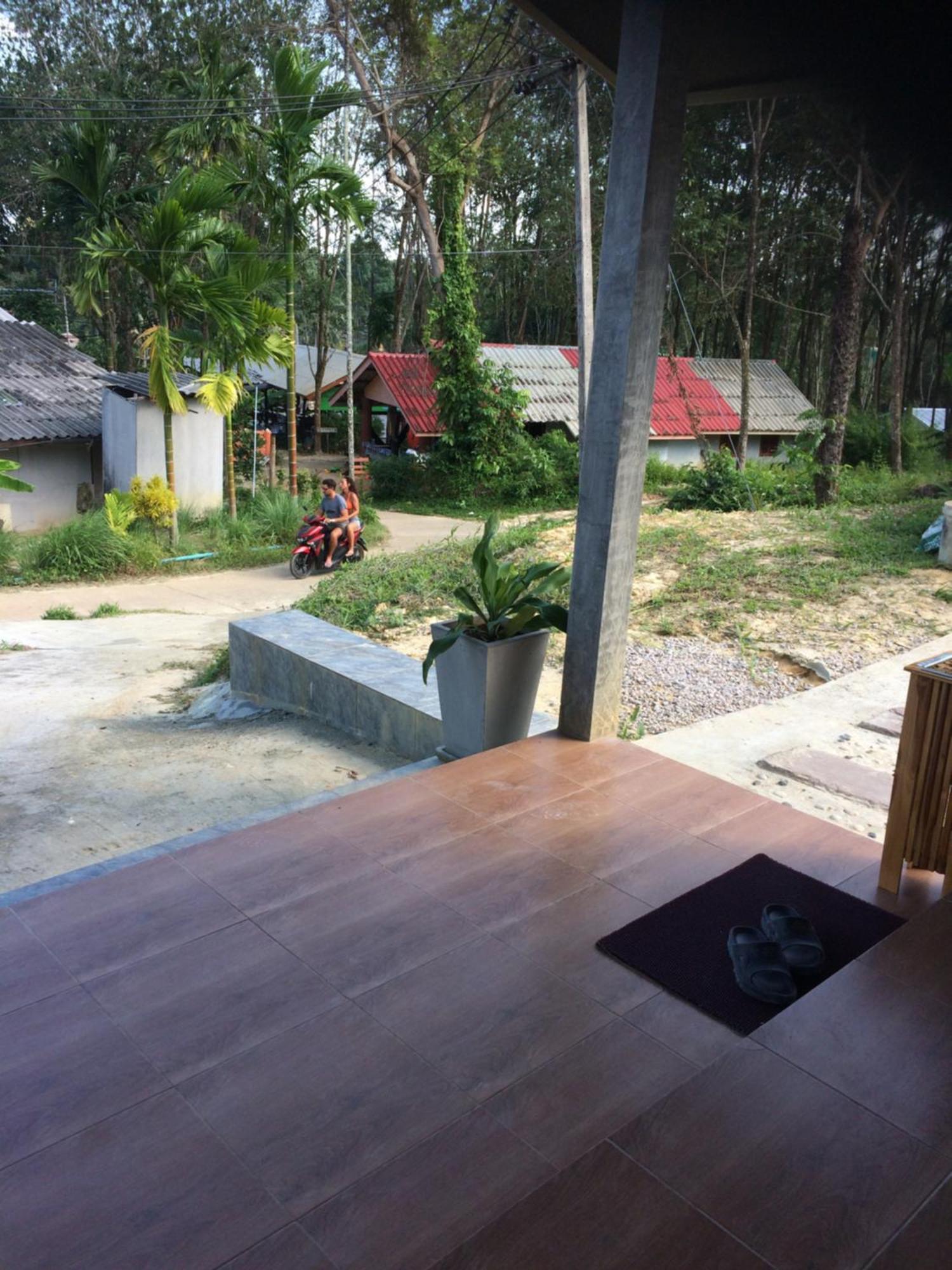 Rinna Resort Ko Mook Zimmer foto